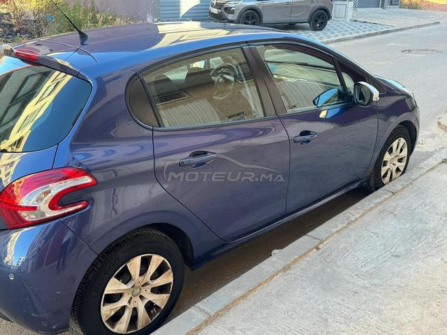 Peugeot 208 Diesel Manuelle 2016 à Kénitra