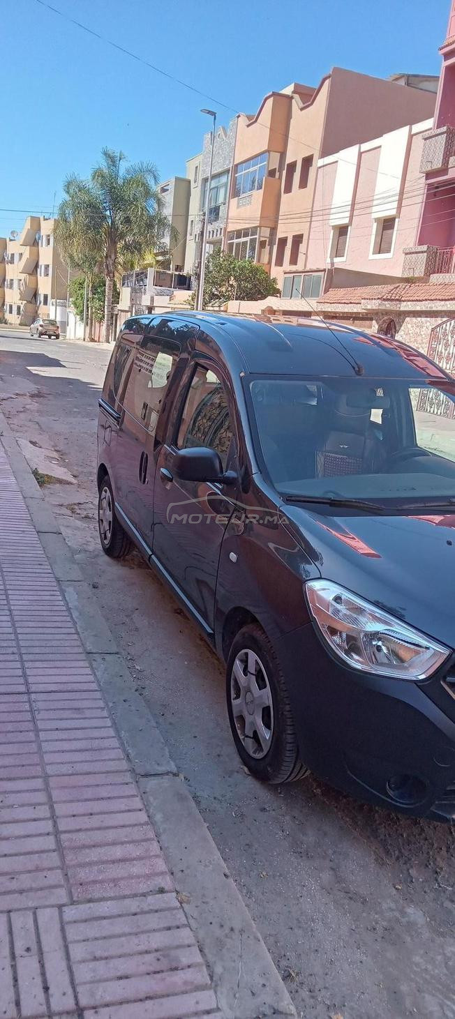 je vends ma voiture en tres bon etat