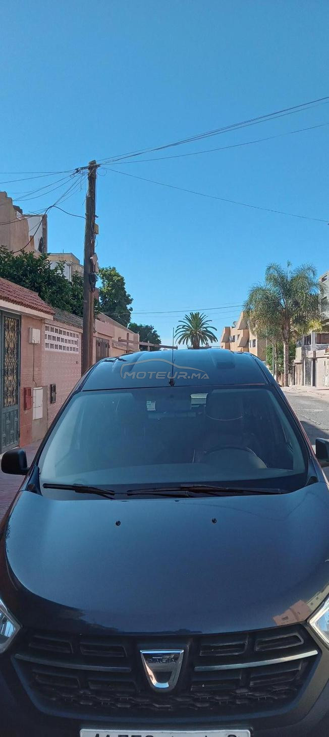je vends ma voiture en tres bon etat