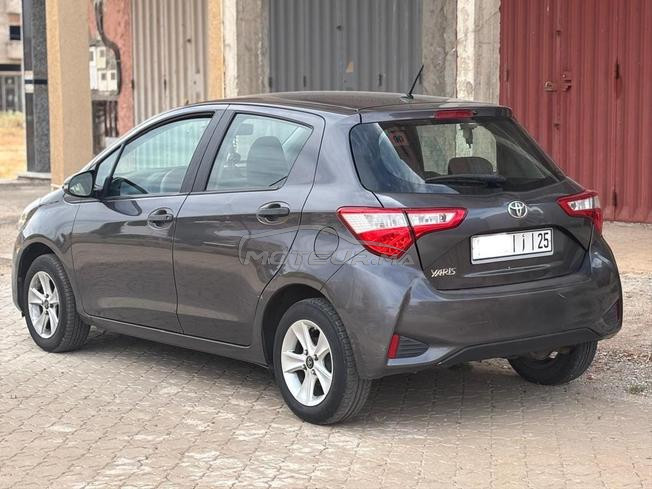 Toyota Yaris modele 2018 tres bonne etat 