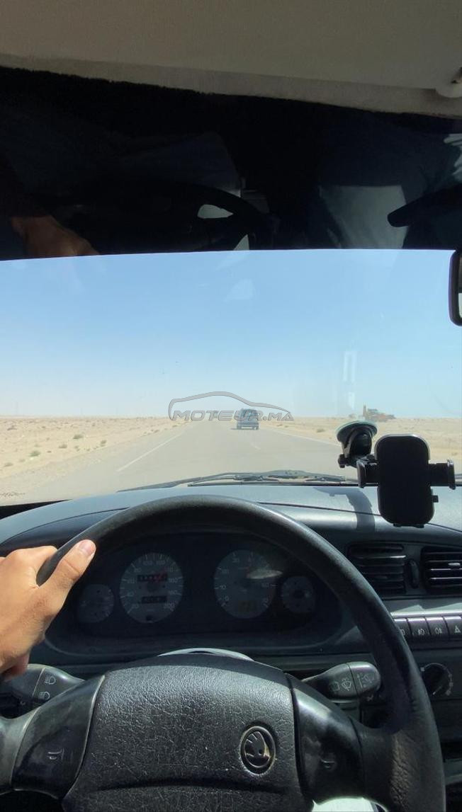     سيارة نادرة للبيع بثمن مناسب