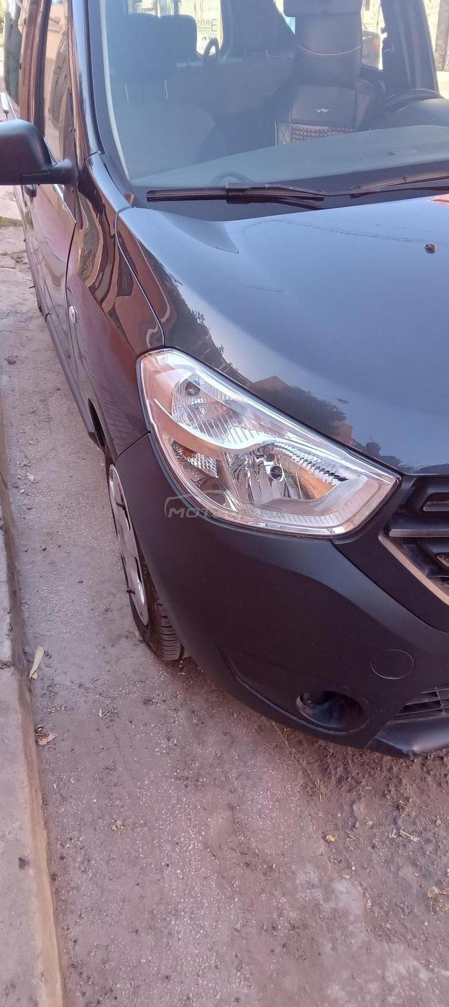 je vends ma voiture qui est en très bon etat