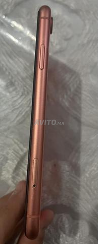 iPhone XR à vendre en bon état - 2