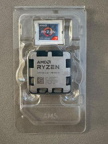 AMD Ryzen 7 7800X3D NEUF – Jamais utilisé