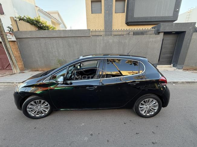 Peugeot 208 Diesel Manuelle 2018 à Casablanca