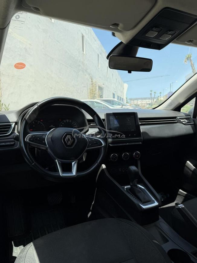 RENAULT clio 5