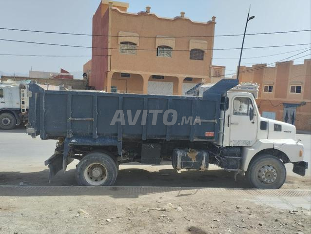 Volvo N10 solo 10 Benne 10 mètres ciseaux 10 ridelles