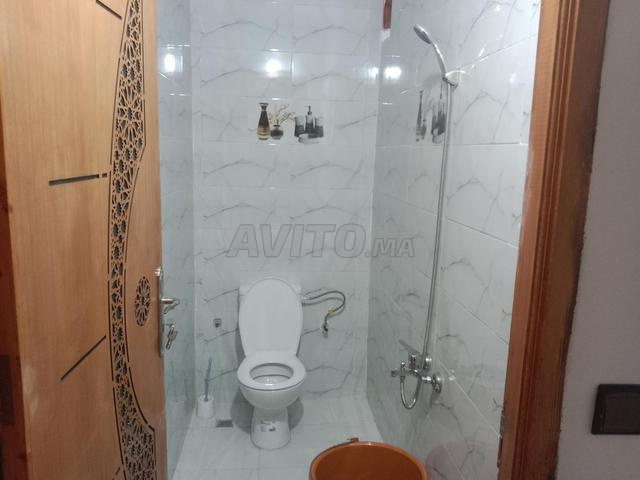 بالقرب من شاطئ طنجة