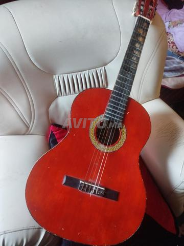 Guitare en très bon état - 2
