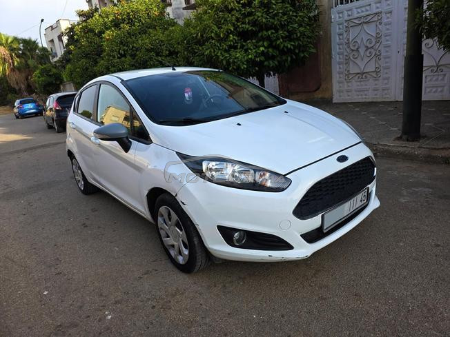 Ford Fiesta Essence Manuelle 2017 à Meknès