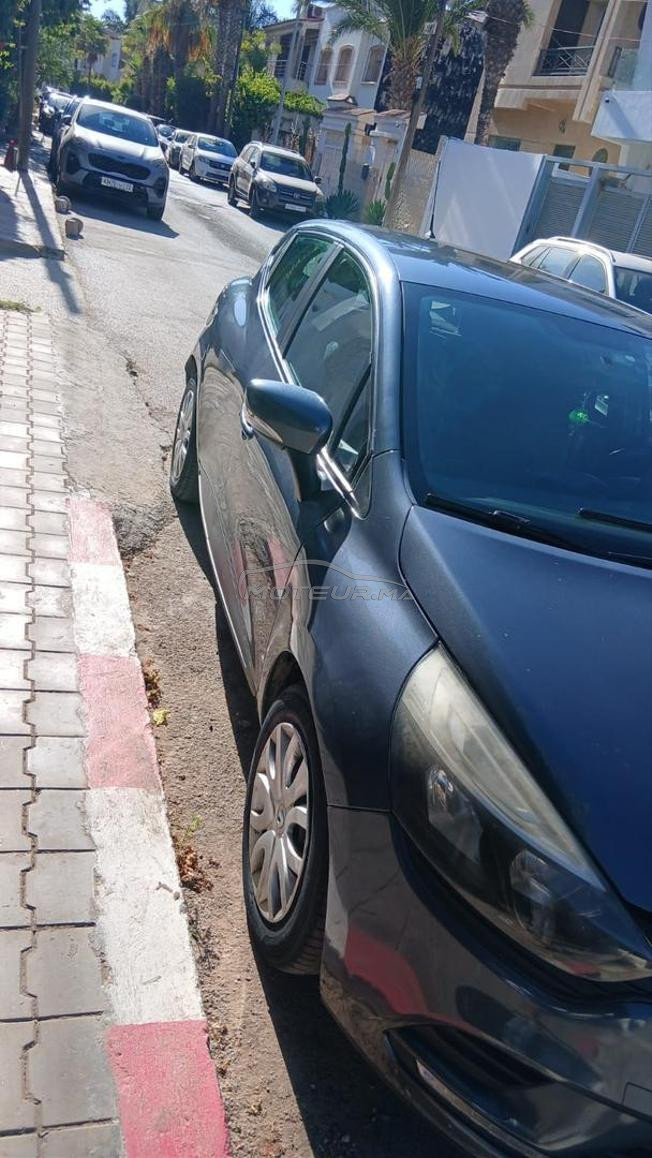 une voiture 2eme main tres bon etat