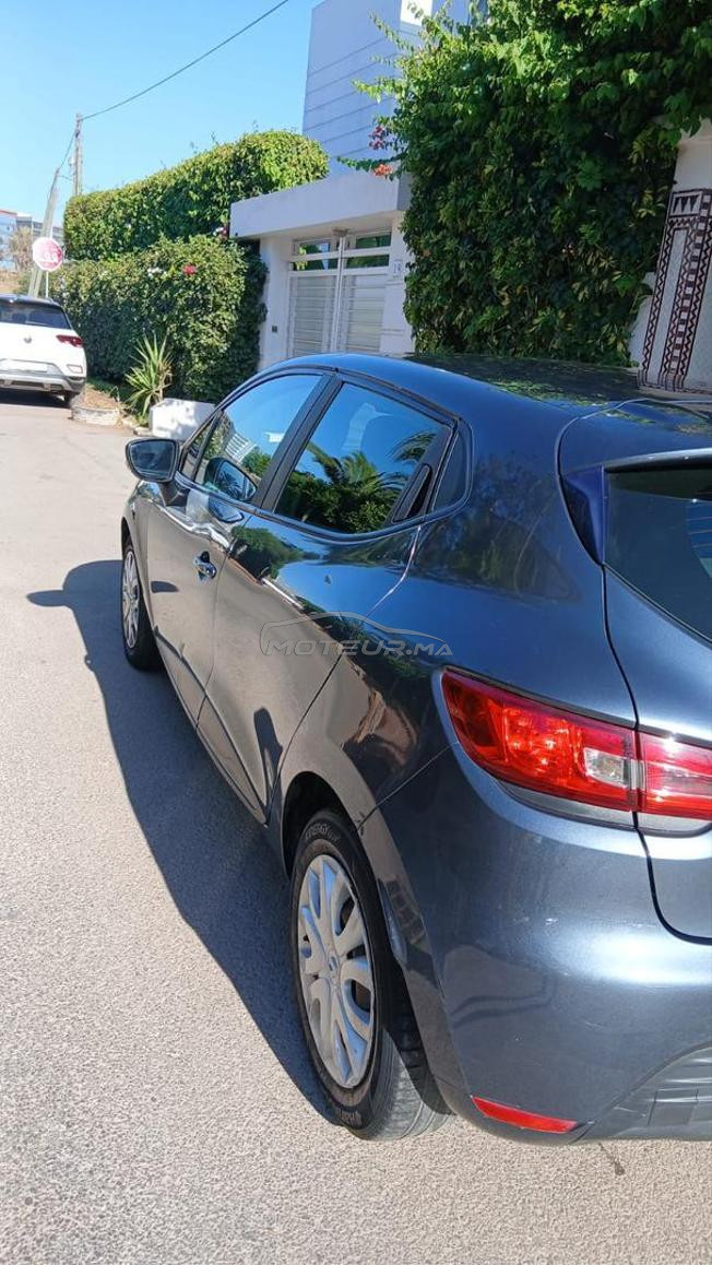 une voiture 2eme main tres bon etat