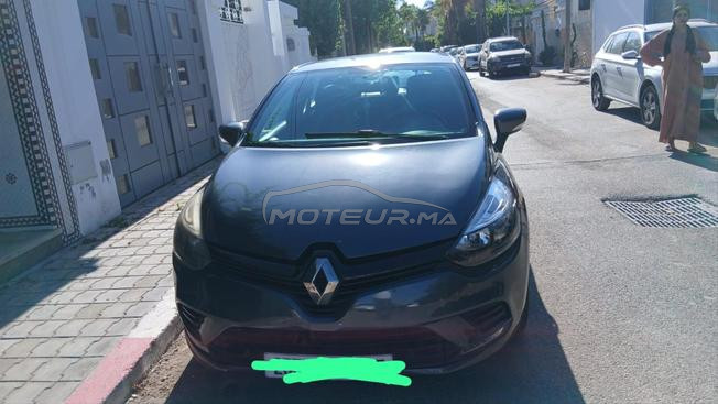 une voiture 2eme main tres bon etat