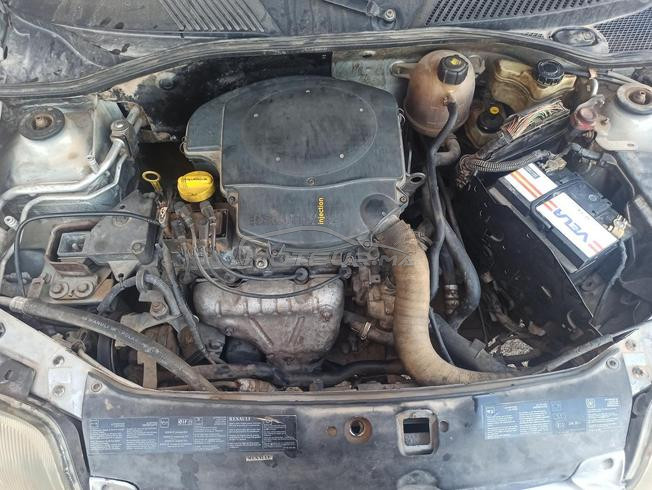 clio 2 essence 