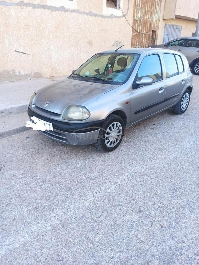 clio 2 essence 