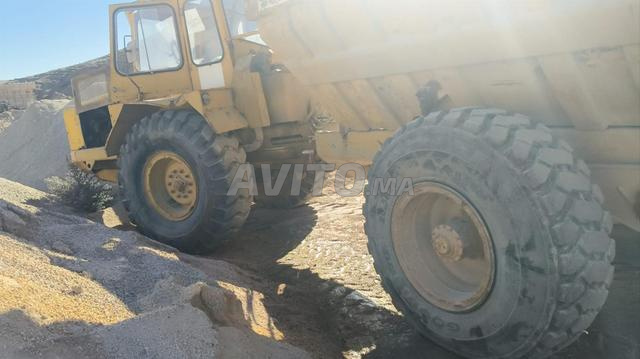 Camion benne dumper volvo - 2