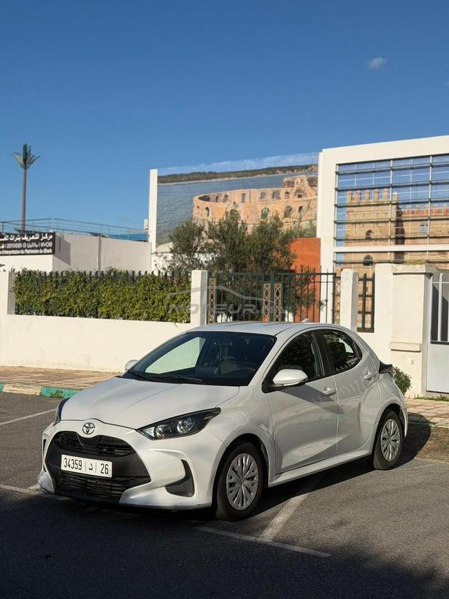 Toyota Yaris Essence Manuelle 2023 à Kénitra