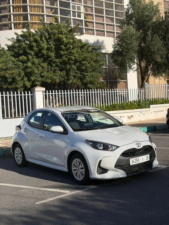 Toyota Yaris Essence Manuelle 2023 à Kénitra