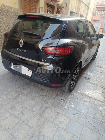 Renault Clio Diesel Manuelle 2018 à Tifelt - 2