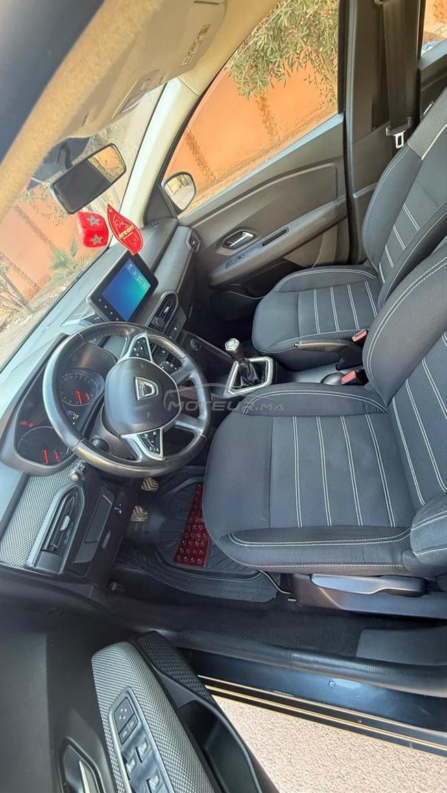  dacia Logan modèle 2022 tout options 