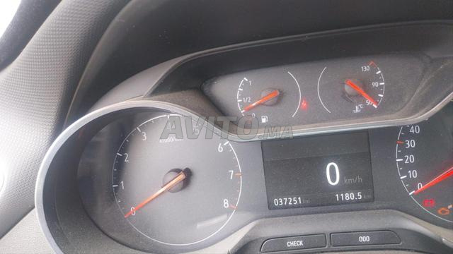 Opel Crossland Diesel Manuelle 2021 à Taroudant - 2