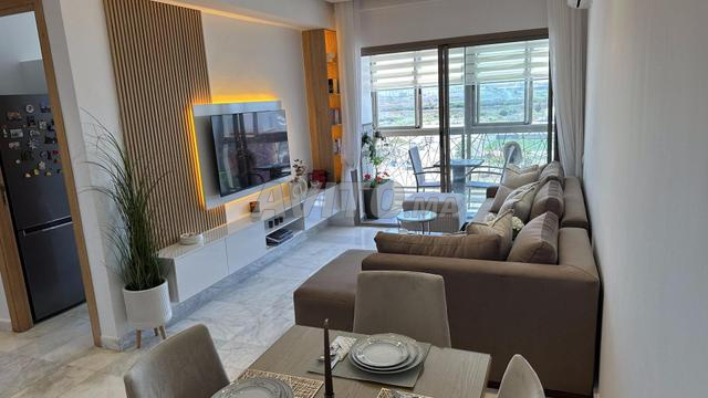 Superbe appartement ensoleillé avec piscine