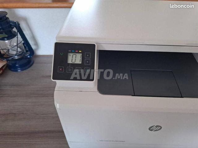 Imprimante 🖨 HP LaserJet couleur 181dn - 2