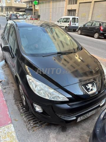 Peugeot 308 modèle fin 2010 à vendre