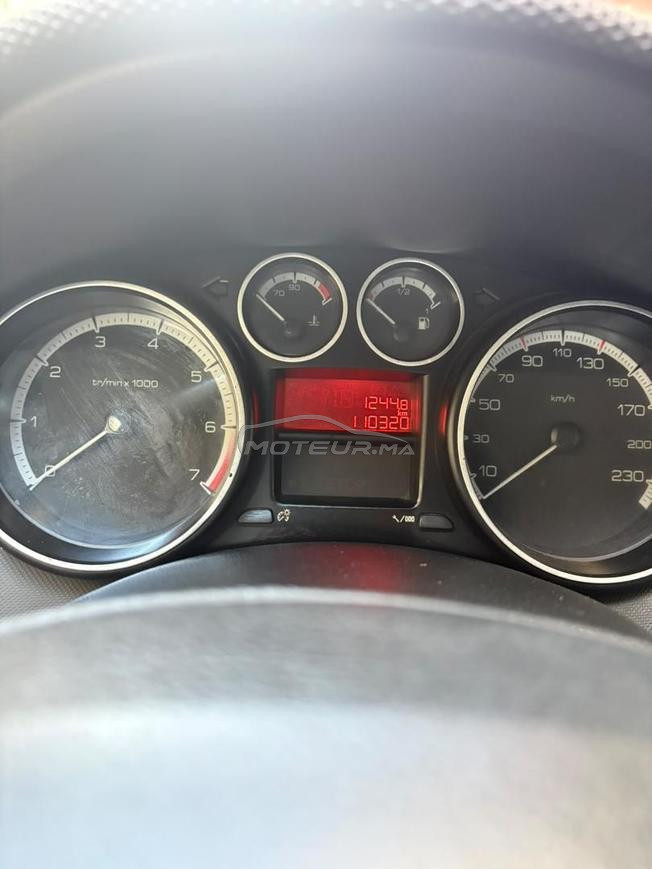peugeot 308 model fin 2010 a vendre 