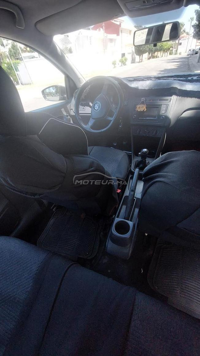 Volkswagen Polo Essence Manuelle 2016 à Tanger
