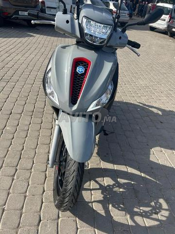 Piaggio Medley S 125 cc - 2