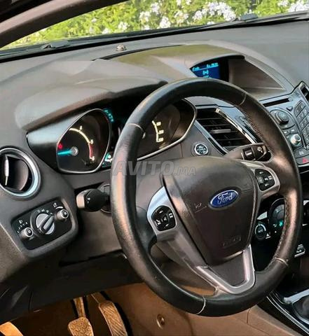 FORD FIESTA - 2
