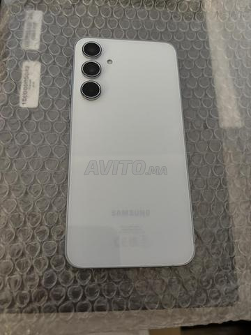 Samsung A55 neuf