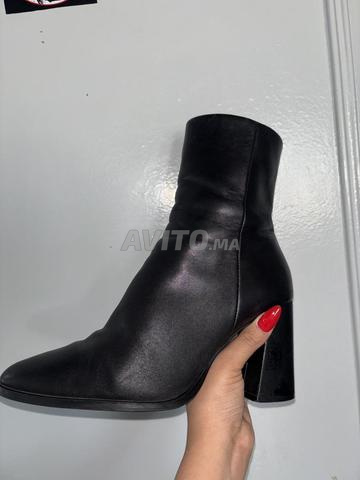 أحذية بوت سوداء بكعب – زارا – مقاس 38 - 2