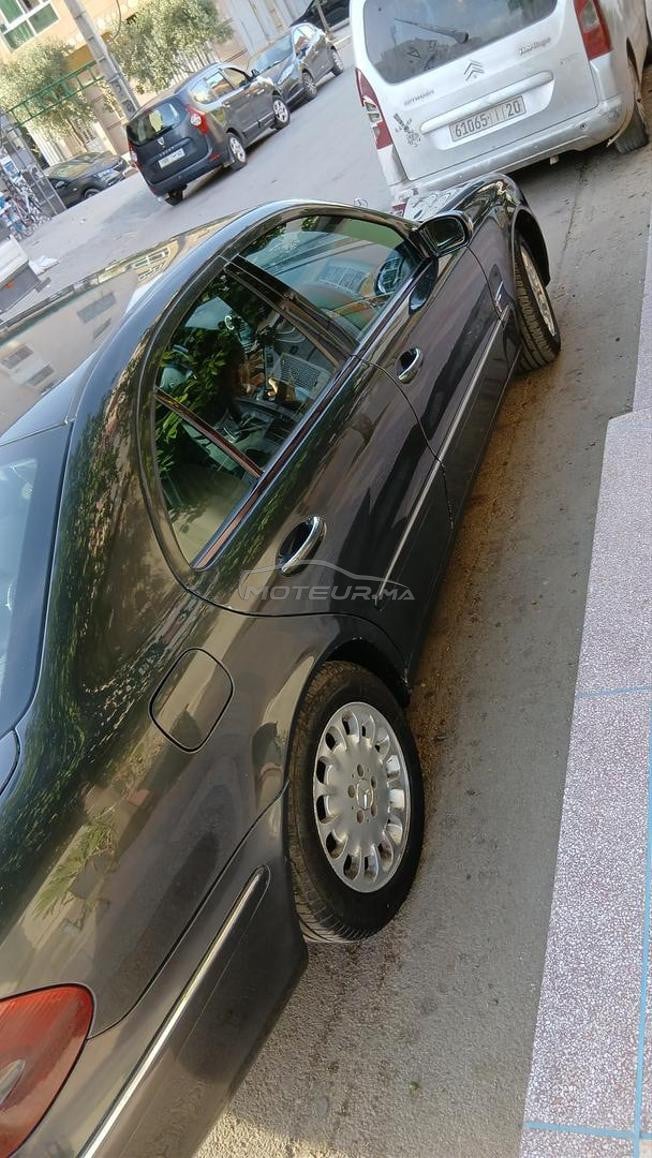 mersedes benz e220.  
