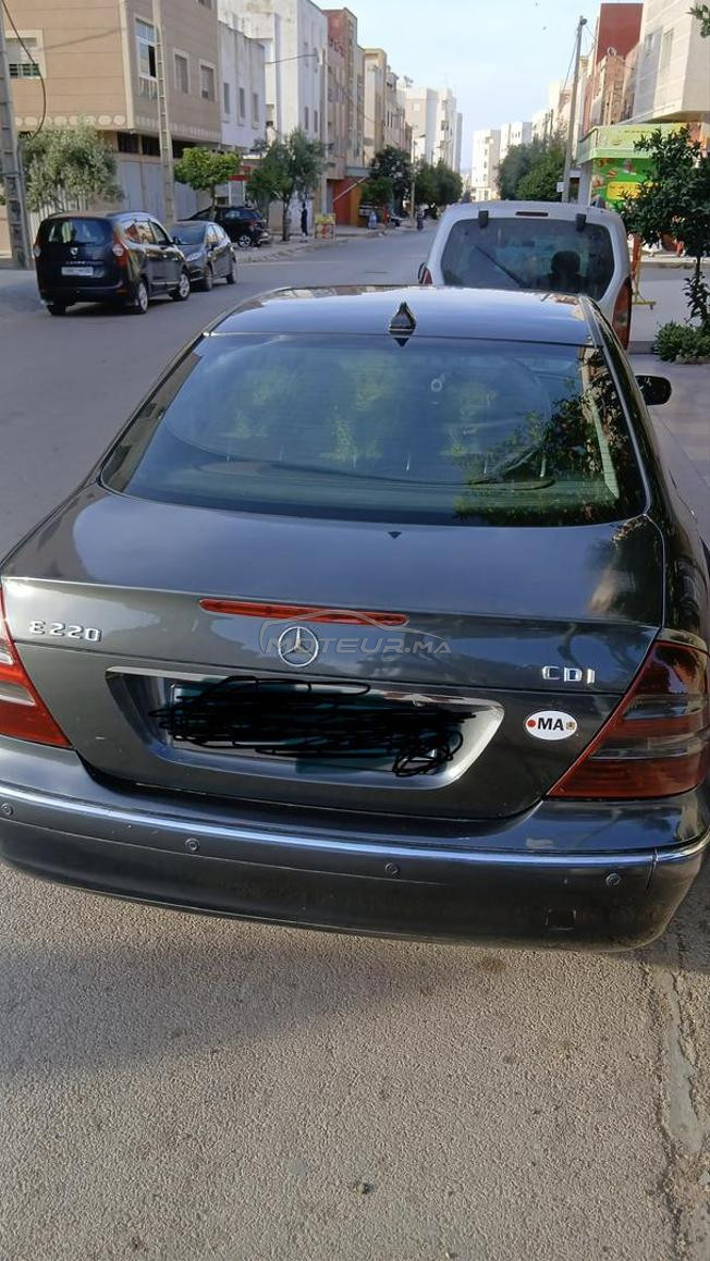 mersedes benz e220.  