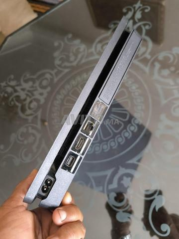 Playstation 4 Slim - 2