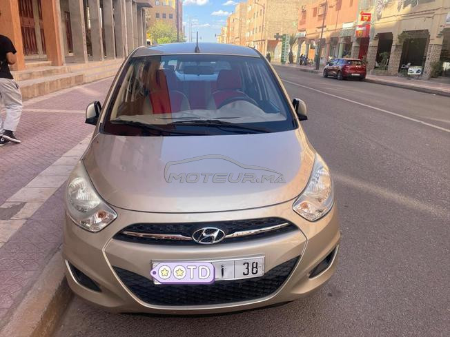 voiture tres propre première main 