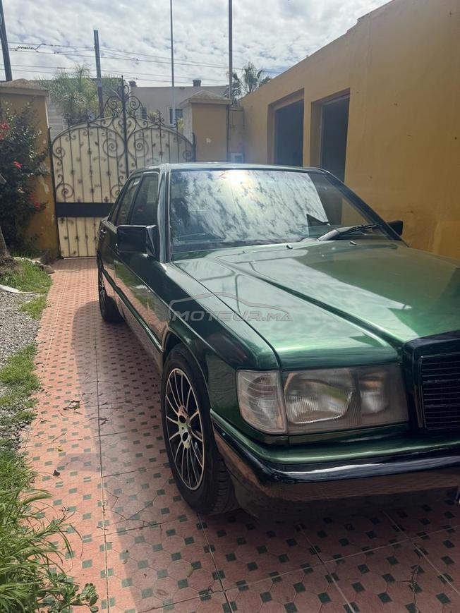 Voiture Mercedes 190 ( 5 cylindre 2,5l)