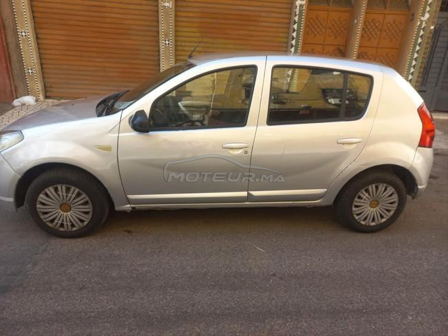 Essence Sandero 