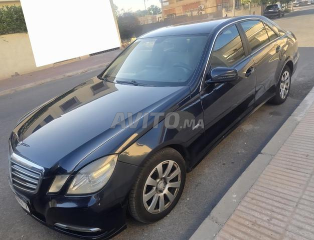 Mercedes-Benz E220 - 2