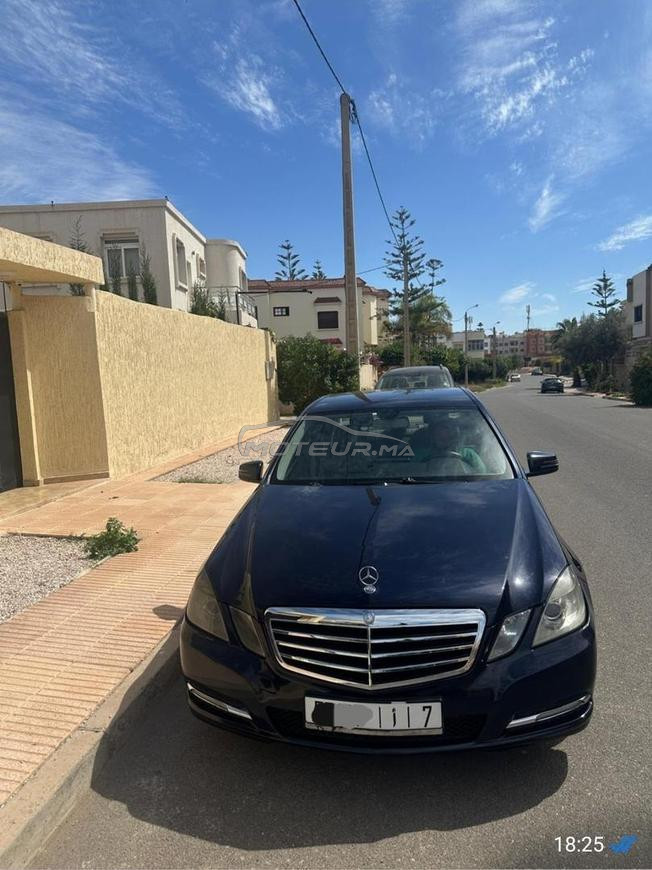 Mercedes-Benz E220