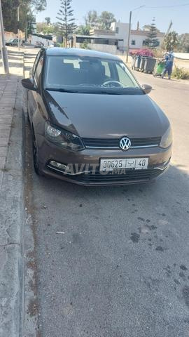 Volkswagen Polo Essence Manuelle 2016 à Tanger - 2