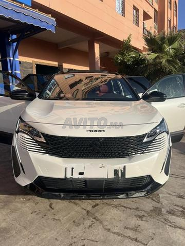 Une voiture excellente pour vous, toutes options