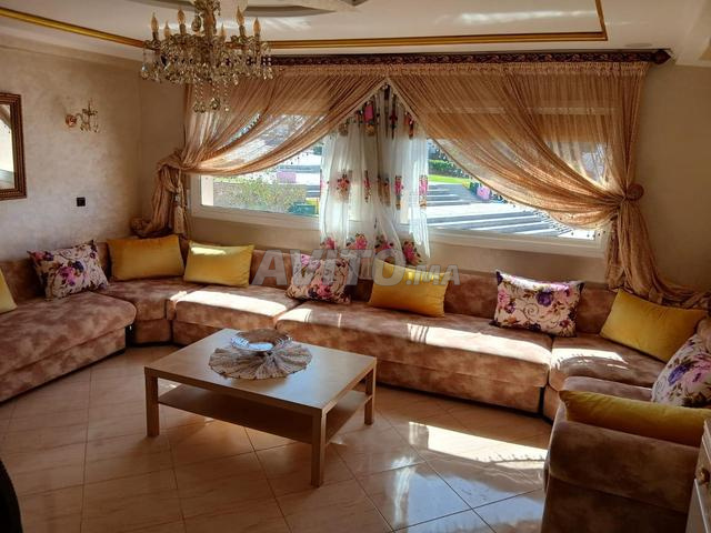 شقة مفروشة للكراء اليومي بوسط مدينة الحسيمة