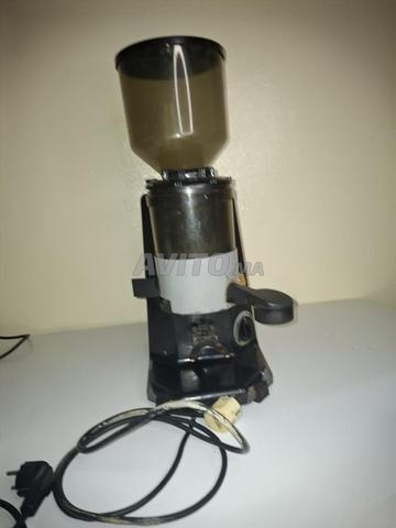 مطحنة قهوة من ماركة Nuova Simonelli - 2