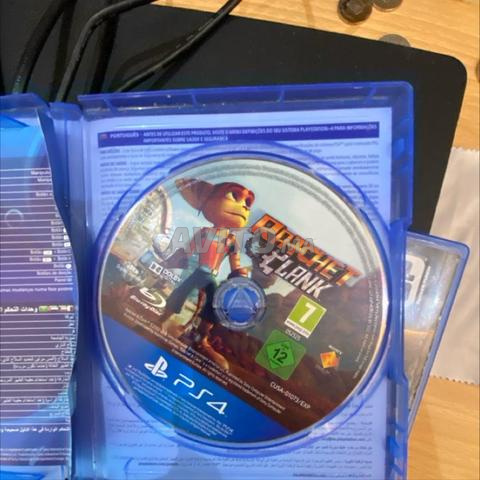 Playstation 4 slim - 2