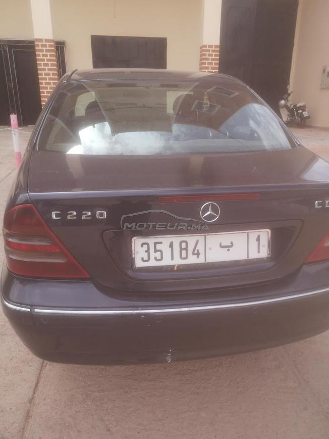 Mercedes-Benz 220 Diesel Manuelle 2002 à Tinghir