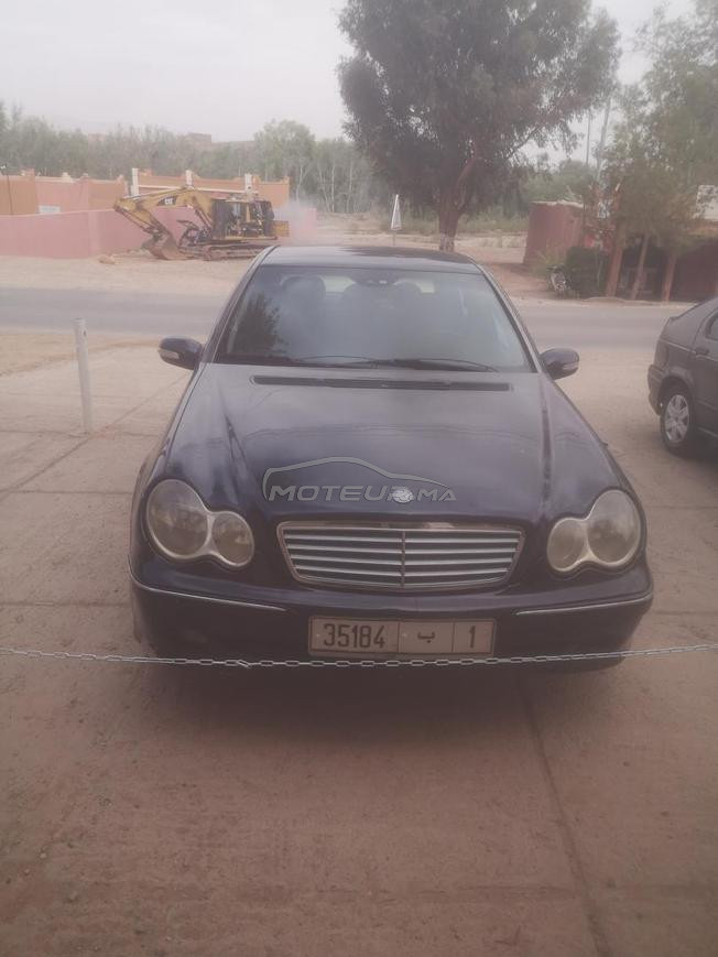 Mercedes-Benz 220 Diesel Manuelle 2002 à Tinghir