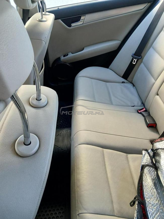 Mercedes-Benz 220 Diesel Automatique 2008 à Rabat